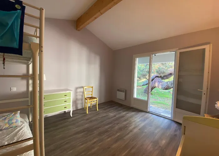 Сasa de vacaciones Maison Familiale Entre Et Pins, 13km De Sable Fin, Proche Nature, 5 Ch, Confort équipé, Animaux Ok - Fr-1-22-304